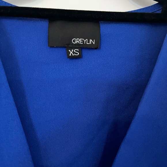 Greylin Vibrant Blue V-Neck Blouse​ - Picture 2 of 3